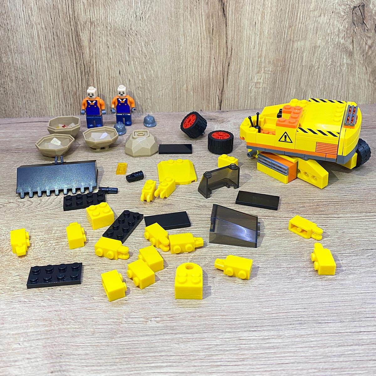 Excavadora De Construcción Armable Bloques 167 Piezas Juguete - venhogarsa.com